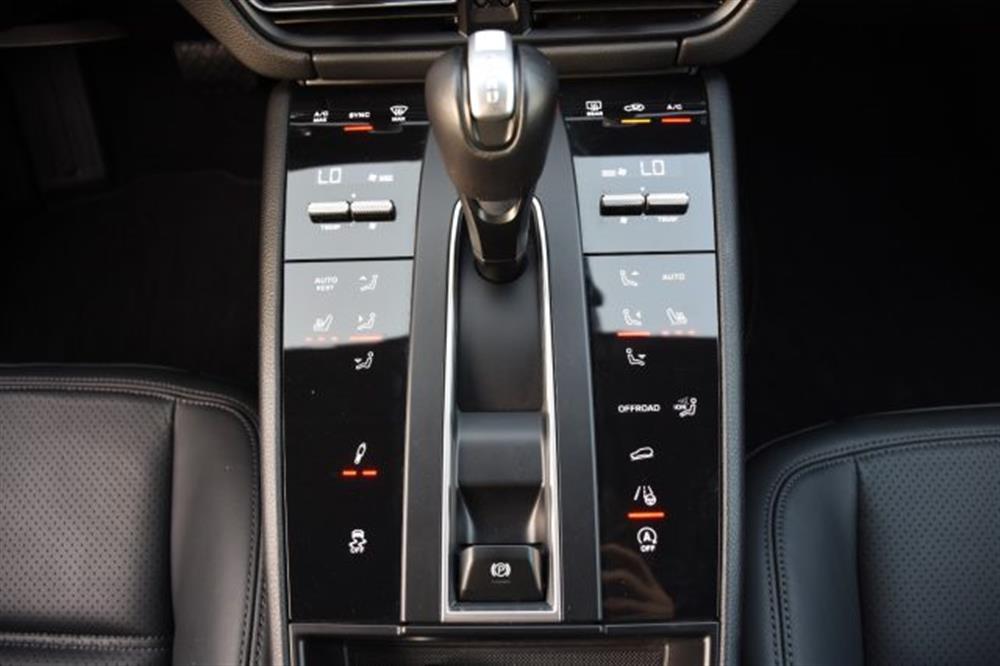 Macan Macan 2.0 T *PDLS*CARPLAY*