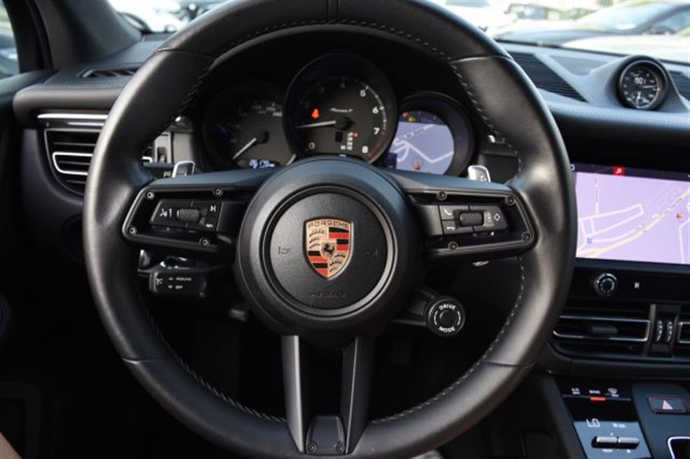 Macan Macan 2.0 T *PDLS*CARPLAY*