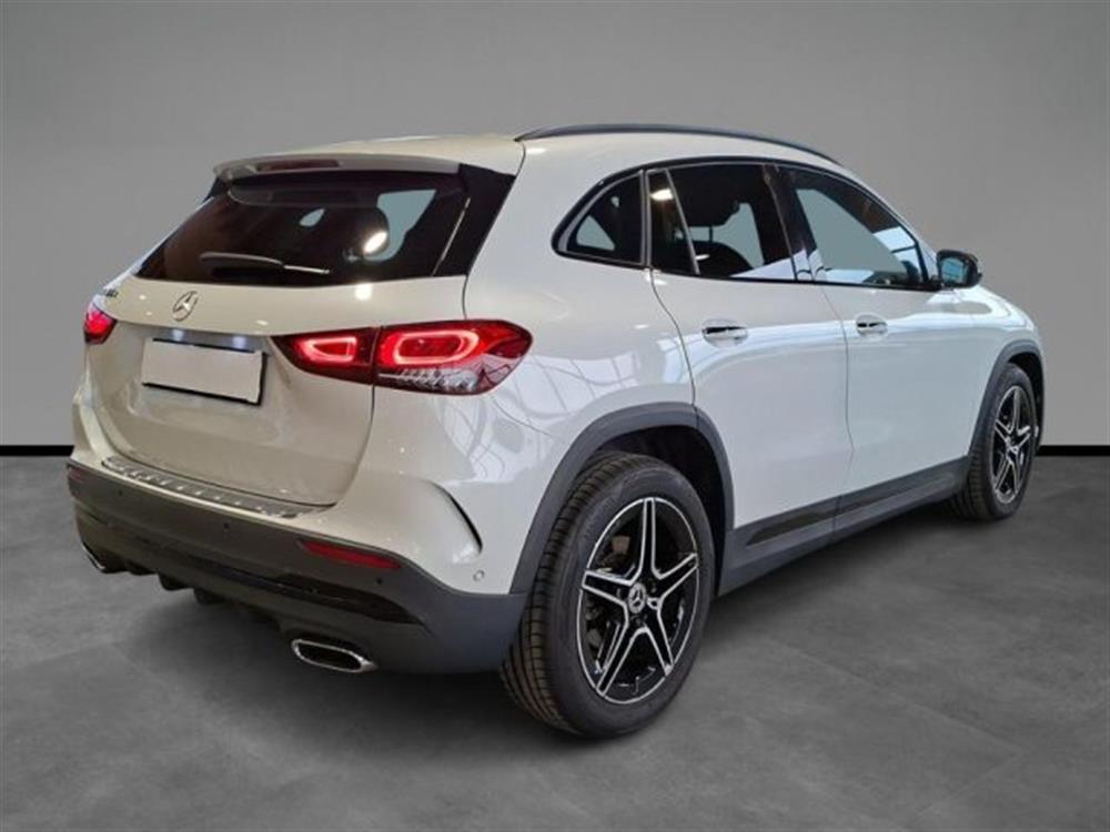GLA 180 GLA 180 d Automatic Premium