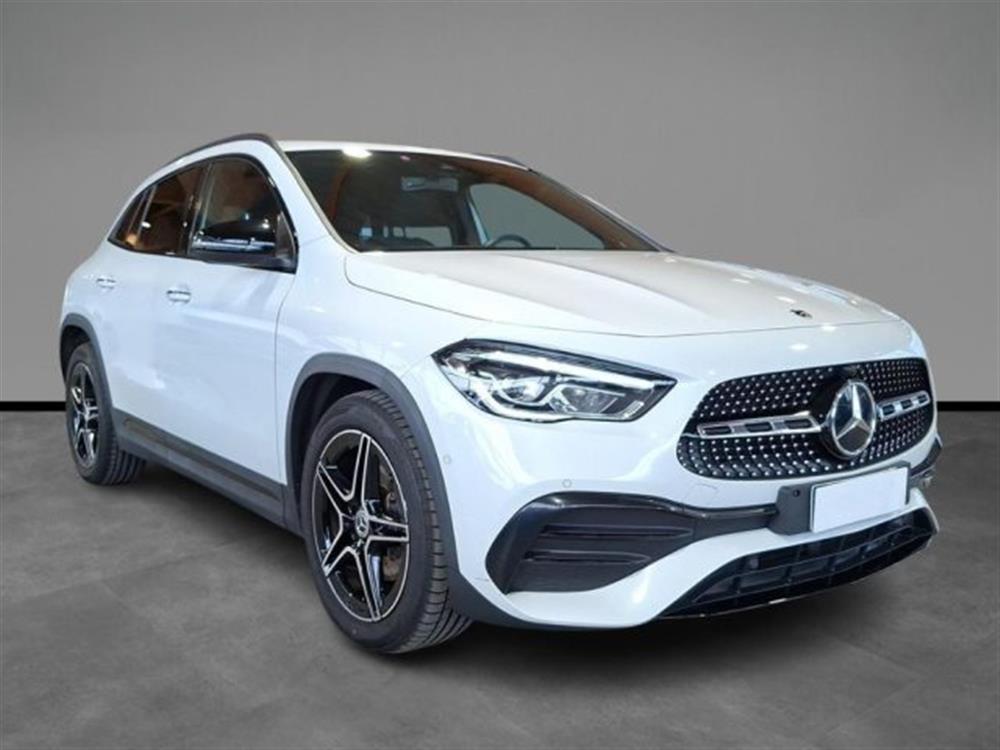 GLA 180 GLA 180 d Automatic Premium