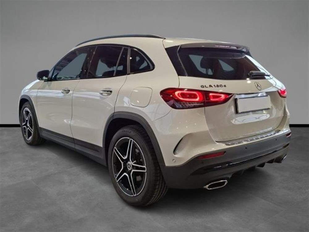 GLA 180 GLA 180 d Automatic Premium