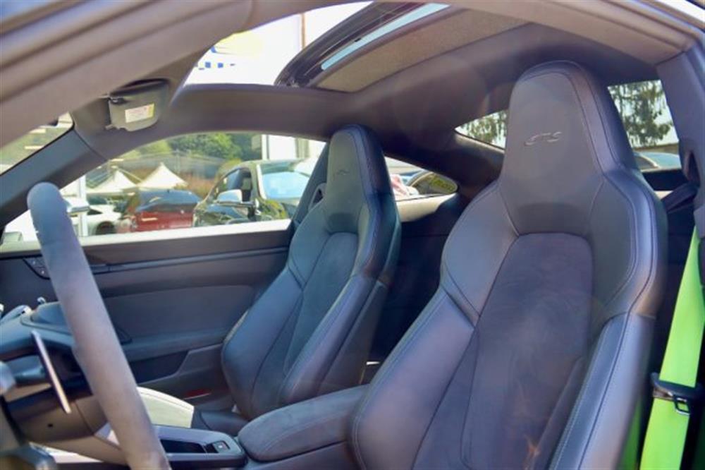 911 911 992 Carrera 4 GTS