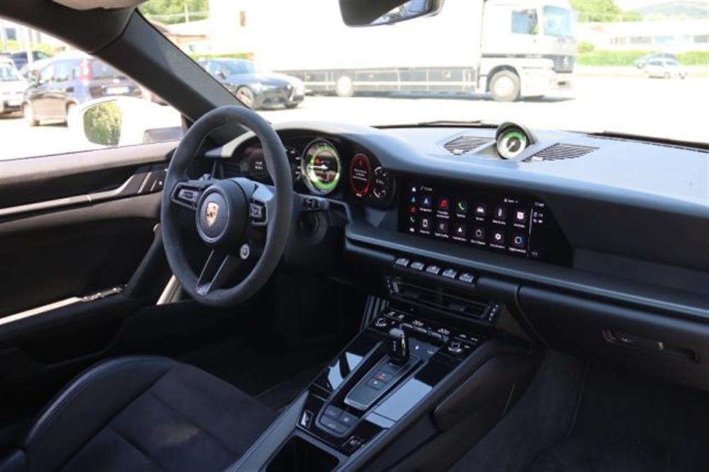 911 911 992 Carrera 4 GTS