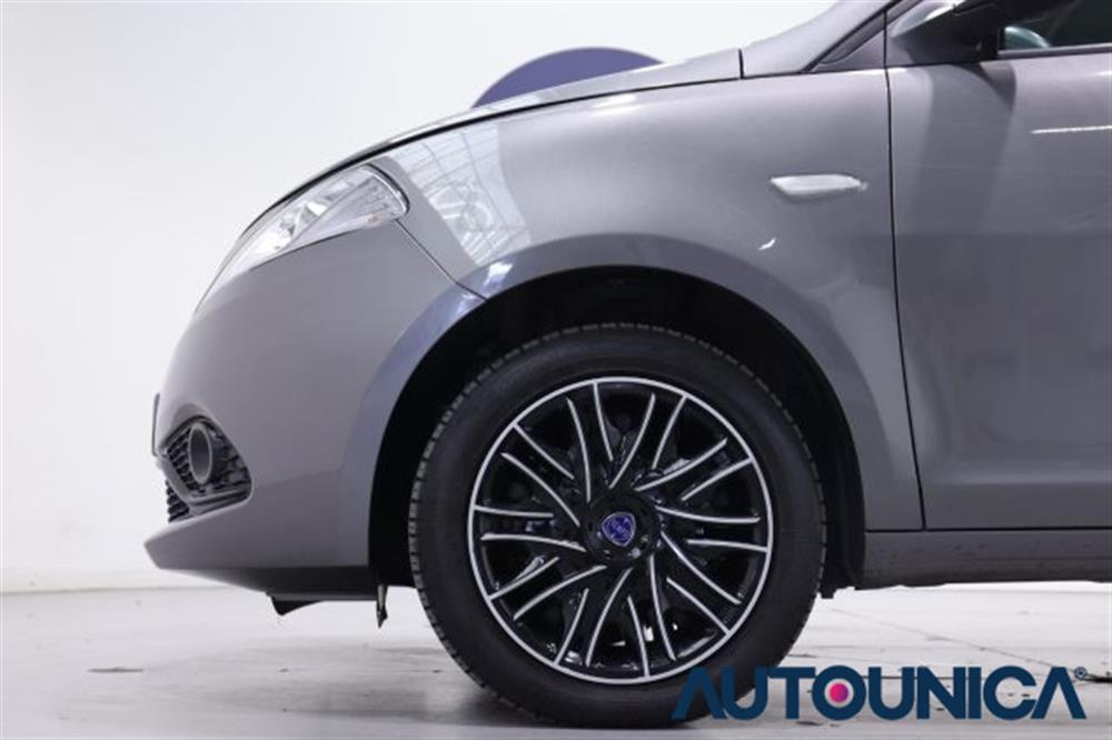 Ypsilon Ypsilon 1.2 69 CV 5 PORTE S&