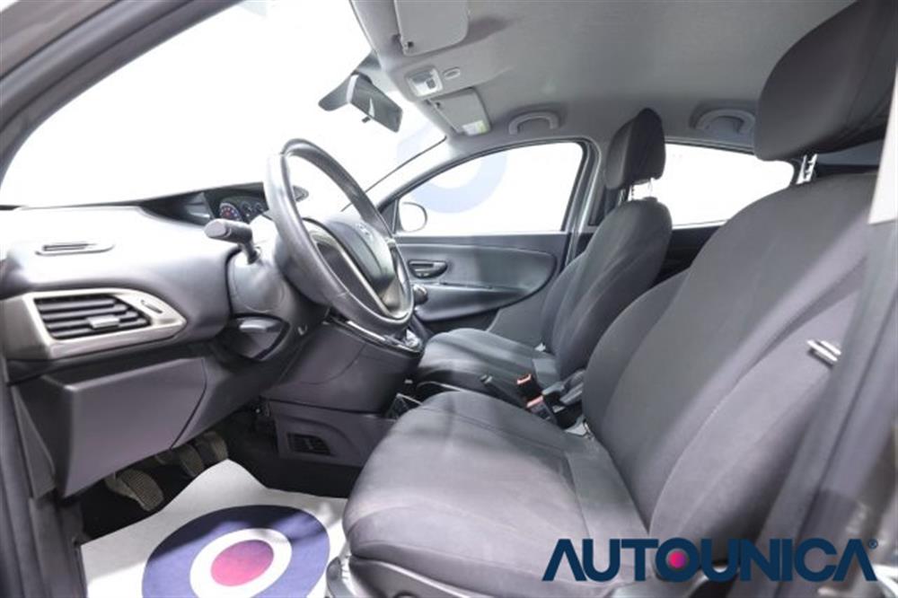 Ypsilon Ypsilon 1.2 69 CV 5 PORTE S&