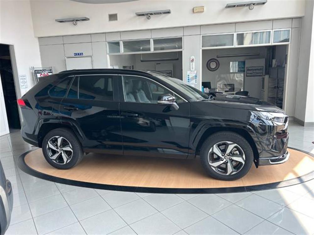 RAV 4 MY23 RAV 4 MY23 RAV4 2.5 PHEV E-CVT