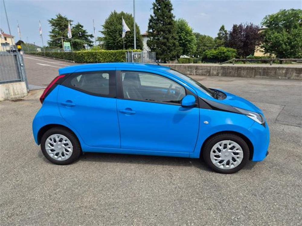 Aygo Aygo Connect 1.0 VVT-i 72