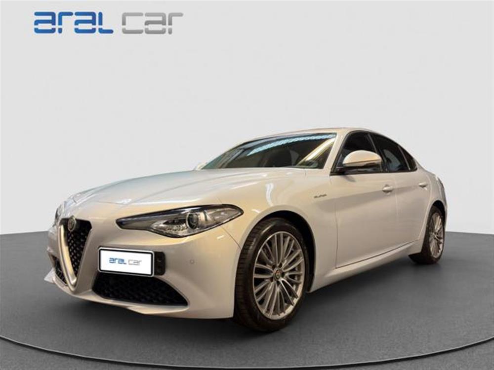 Giulia Giulia 2.0 TURBO 200CV AT8