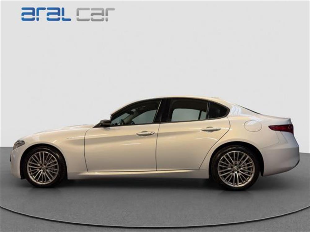 Giulia Giulia 2.0 TURBO 200CV AT8