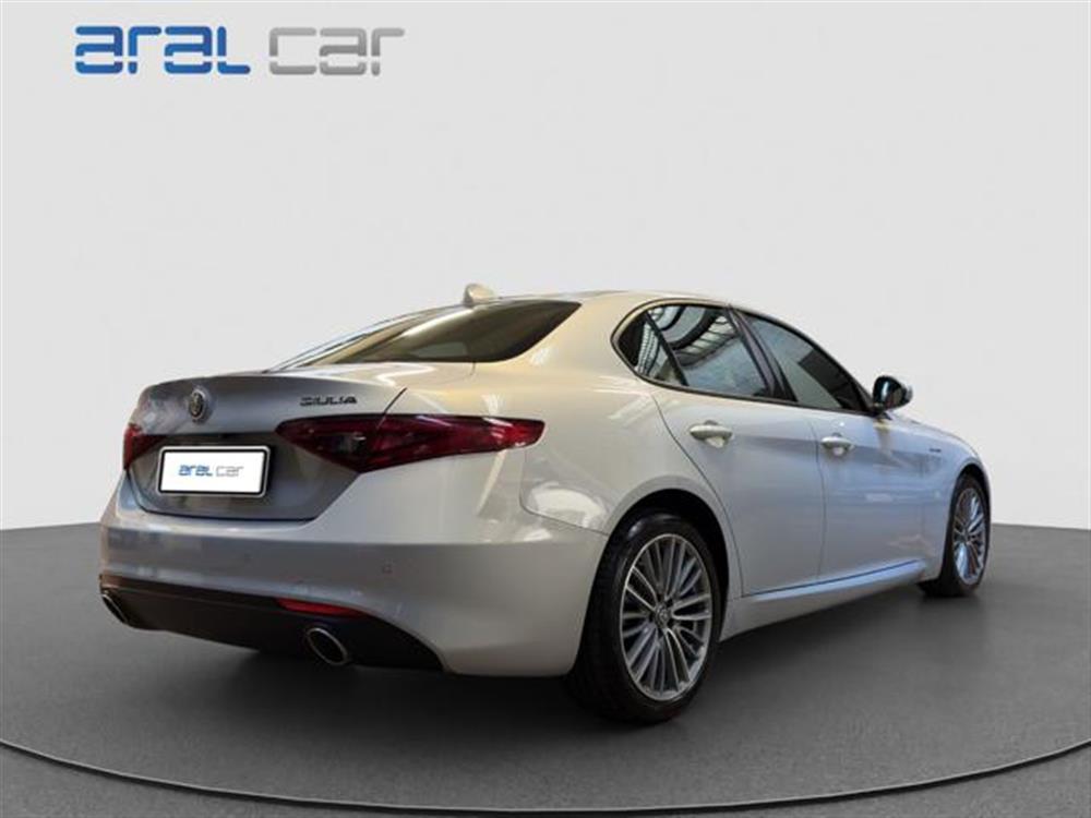 Giulia Giulia 2.0 TURBO 200CV AT8