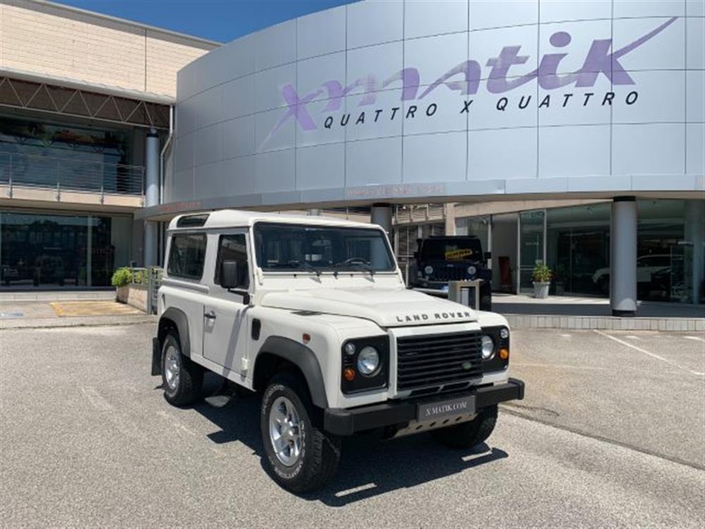 Defender Defender 90 2.4 TD4 Station W