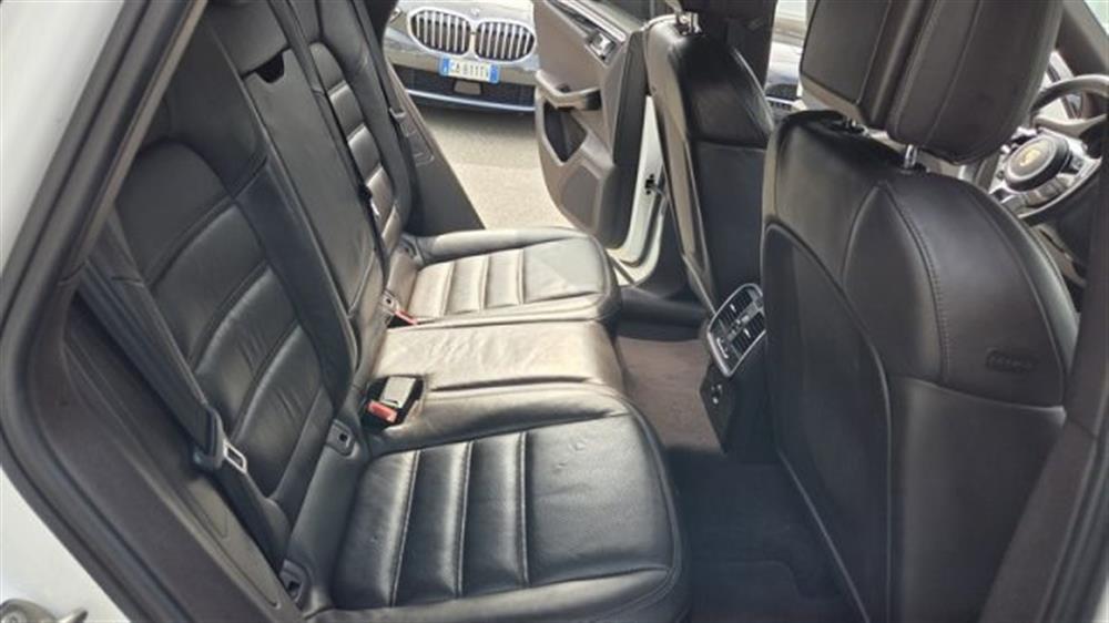 Macan Macan 3.0 Diesel S PERMUTE