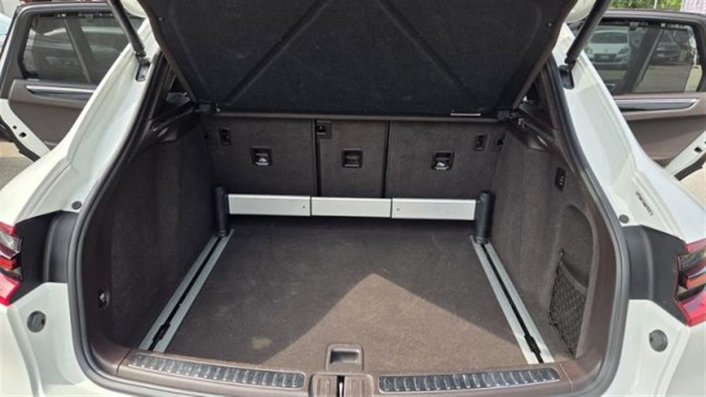 Macan Macan 3.0 Diesel S PERMUTE