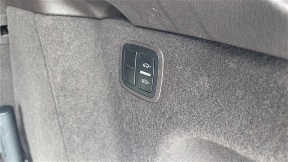 Macan Macan 3.0 Diesel S PERMUTE