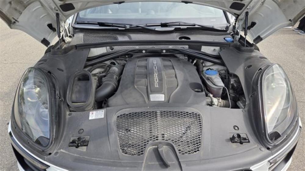 Macan Macan 3.0 Diesel S PERMUTE