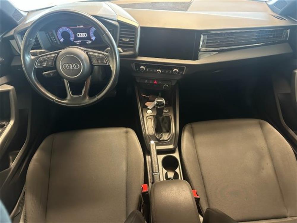A1 A1 1.000 BENZINA 115 CV