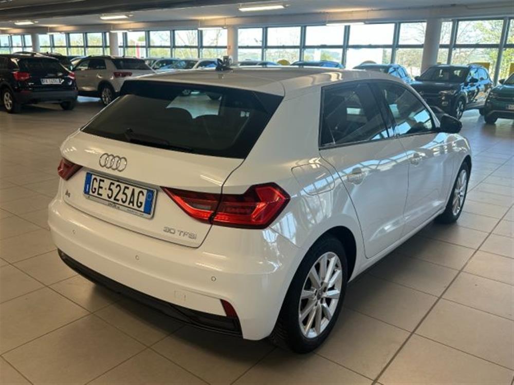 A1 A1 1.000 BENZINA 115 CV