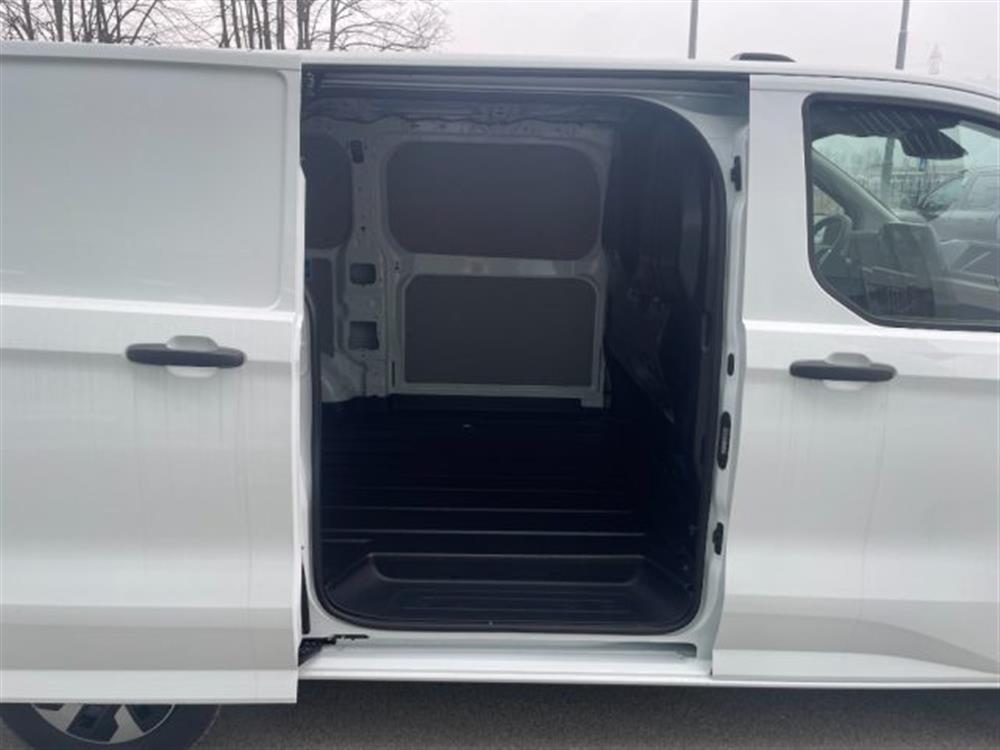 E-Transit E-Transit CUSTOM VAN 320L1H1