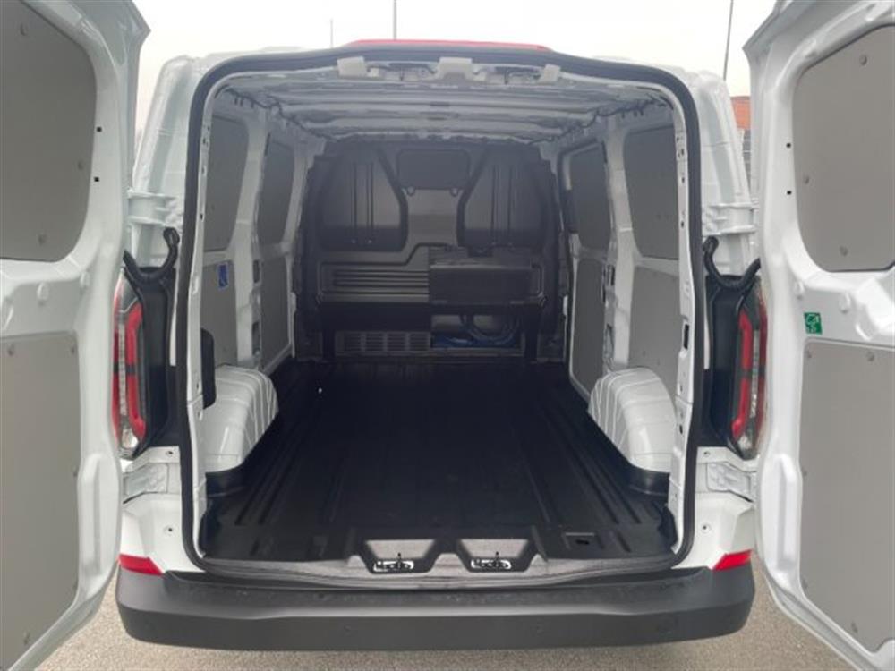 E-Transit E-Transit CUSTOM VAN 320L1H1