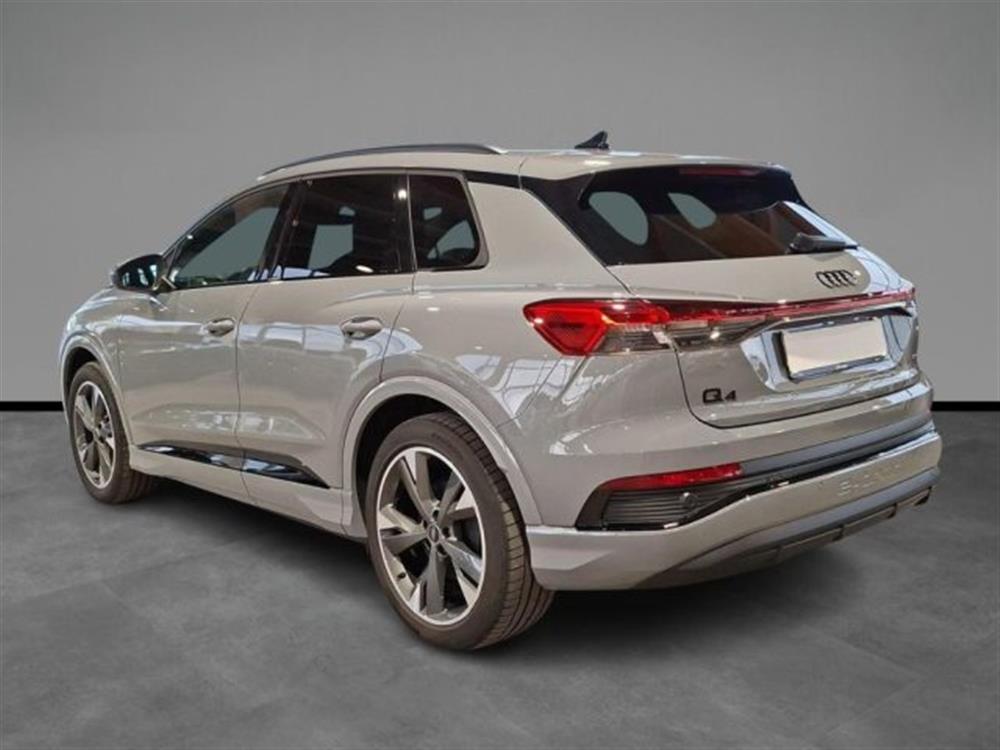 Q4 e-tron Q4 e-tron Q4 45 e-tron quattro