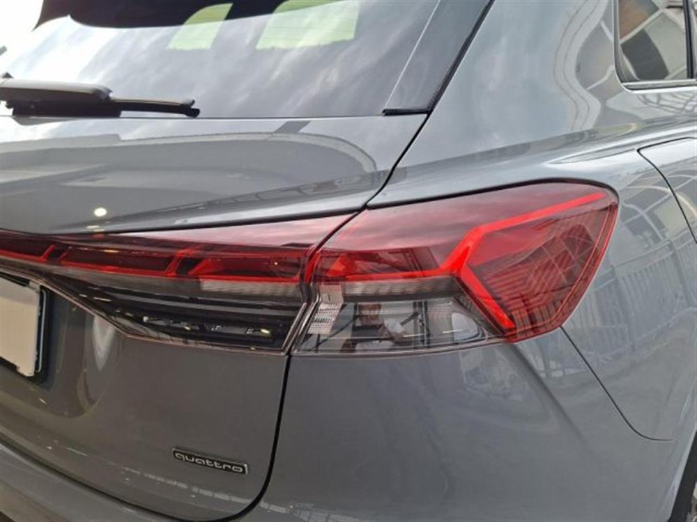 Q4 e-tron Q4 e-tron Q4 45 e-tron quattro