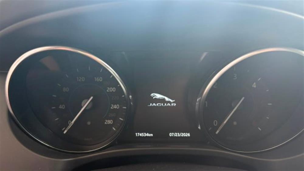 F-Pace F-Pace 2.0 D 180 CV AUTO RD