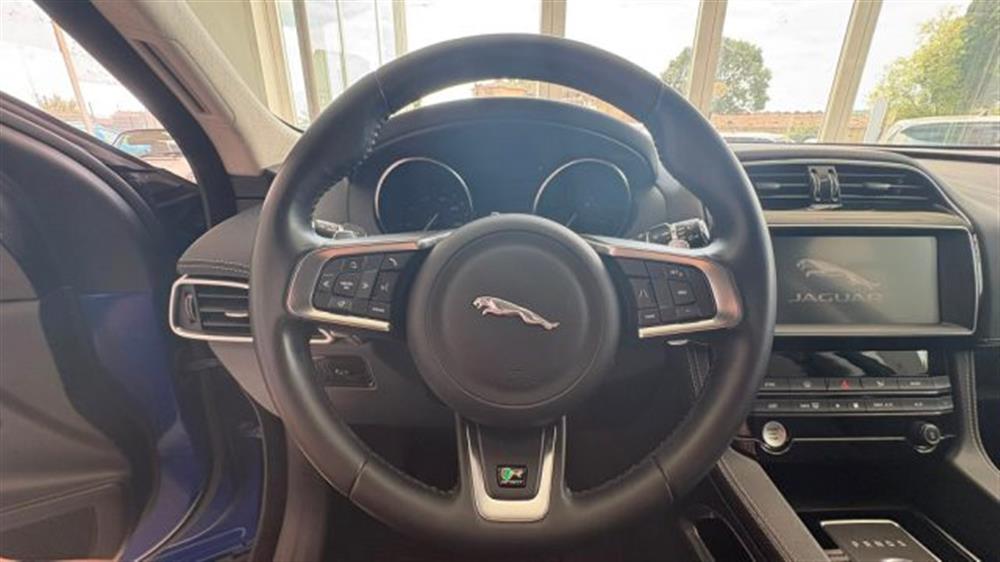 F-Pace F-Pace 2.0 D 180 CV AUTO RD