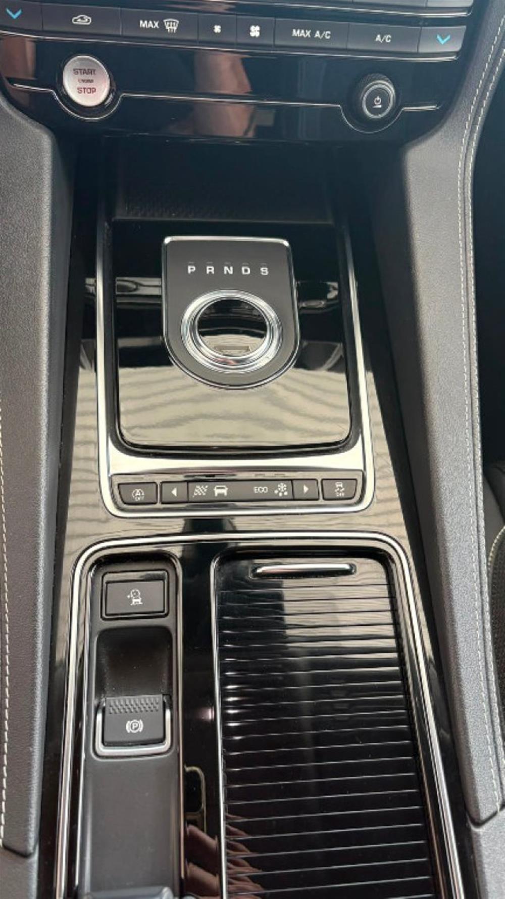 F-Pace F-Pace 2.0 D 180 CV AUTO RD