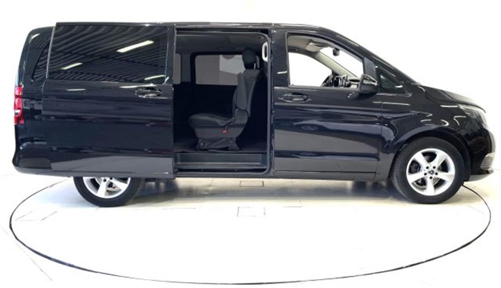 V 220 V 220 d 220D Executive Lo