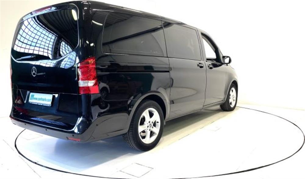 V 220 V 220 d 220D Executive Lo