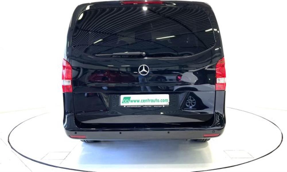 V 220 V 220 d 220D Executive Lo
