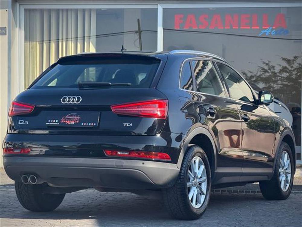 Q3 Q3 2.0 TDI 150 CV S tro