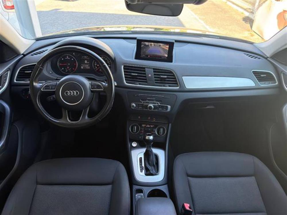 Q3 Q3 2.0 TDI 150 CV S tro