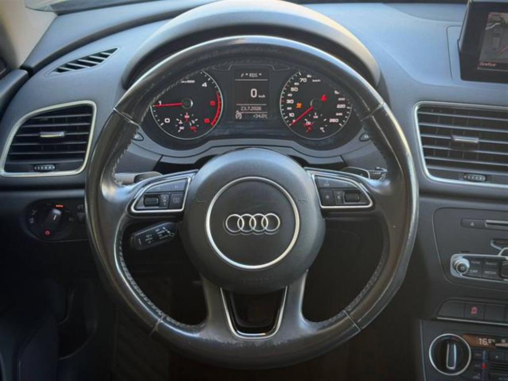Q3 Q3 2.0 TDI 150 CV S tro