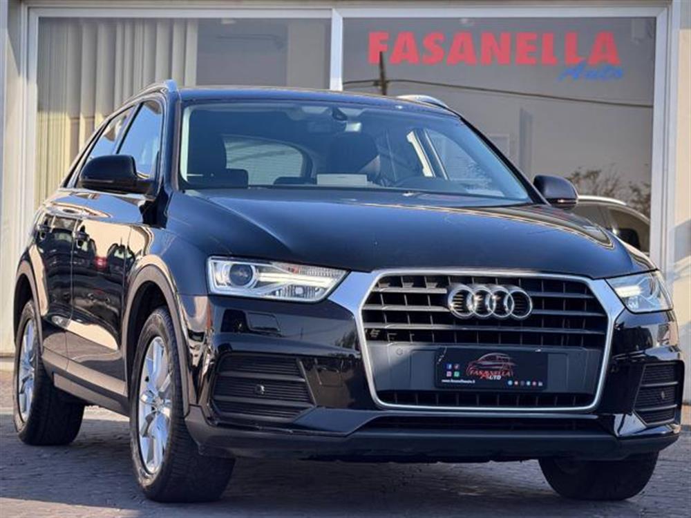 Q3 Q3 2.0 TDI 150 CV S tro