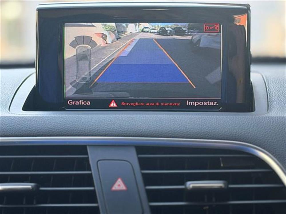 Q3 Q3 2.0 TDI 150 CV S tro