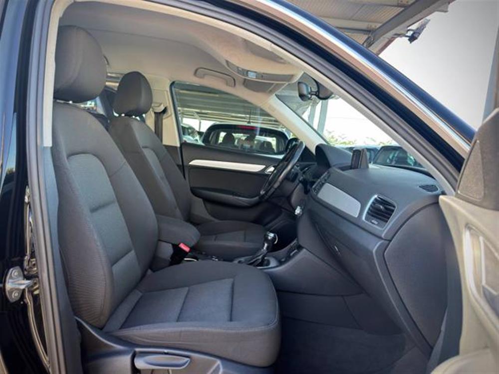 Q3 Q3 2.0 TDI 150 CV S tro