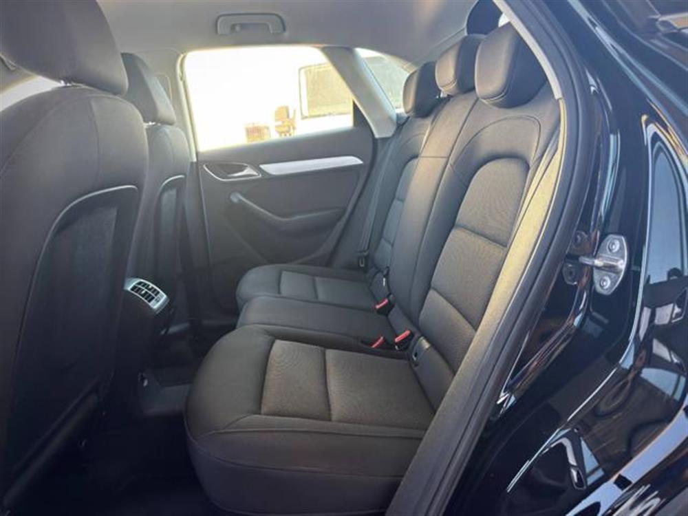 Q3 Q3 2.0 TDI 150 CV S tro
