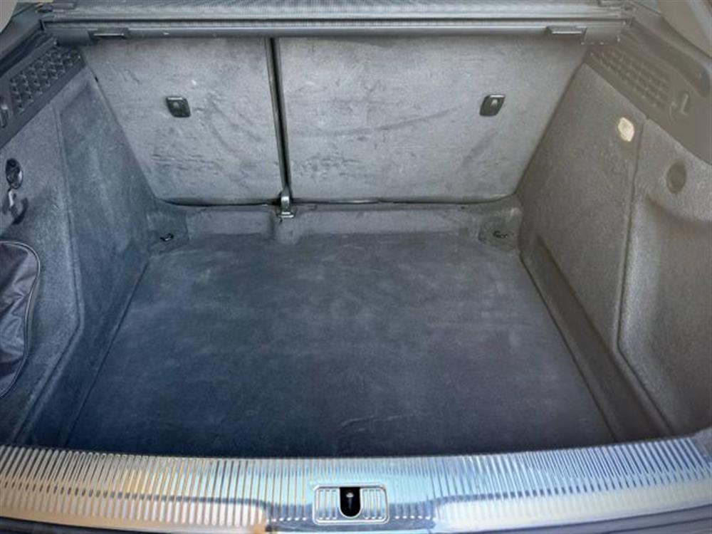 Q3 Q3 2.0 TDI 150 CV S tro