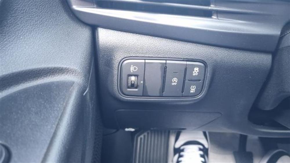i20 i20 1.0 T-GDI Connectlin