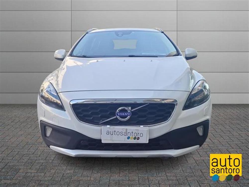 V40 Cross Country V40 Cross Country D2 Kinetic