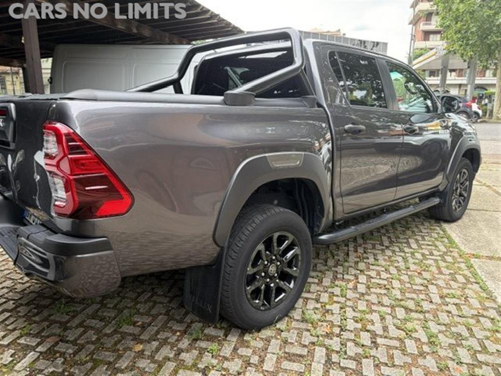 Hilux Hilux 2.4 D-4D A/T 4WD 4 p