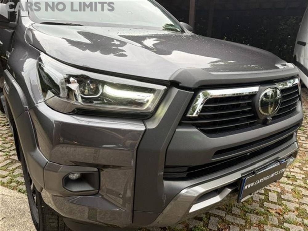 Hilux Hilux 2.4 D-4D A/T 4WD 4 p