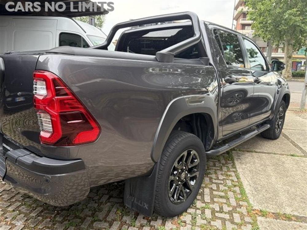 Hilux Hilux 2.4 D-4D A/T 4WD 4 p