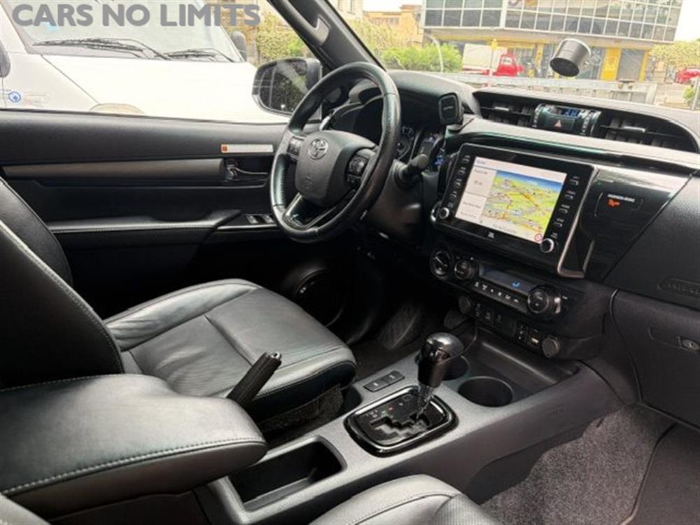 Hilux Hilux 2.4 D-4D A/T 4WD 4 p