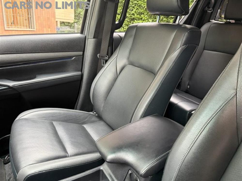 Hilux Hilux 2.4 D-4D A/T 4WD 4 p