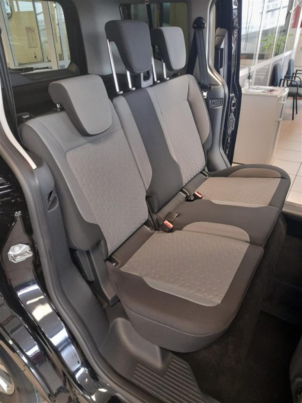 Tourneo Courier Tourneo Courier TITANIUM 1.0 BENZINA