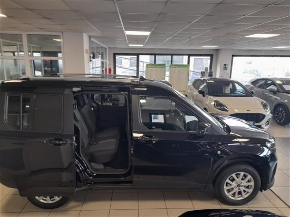 Tourneo Courier Tourneo Courier TITANIUM 1.0 BENZINA