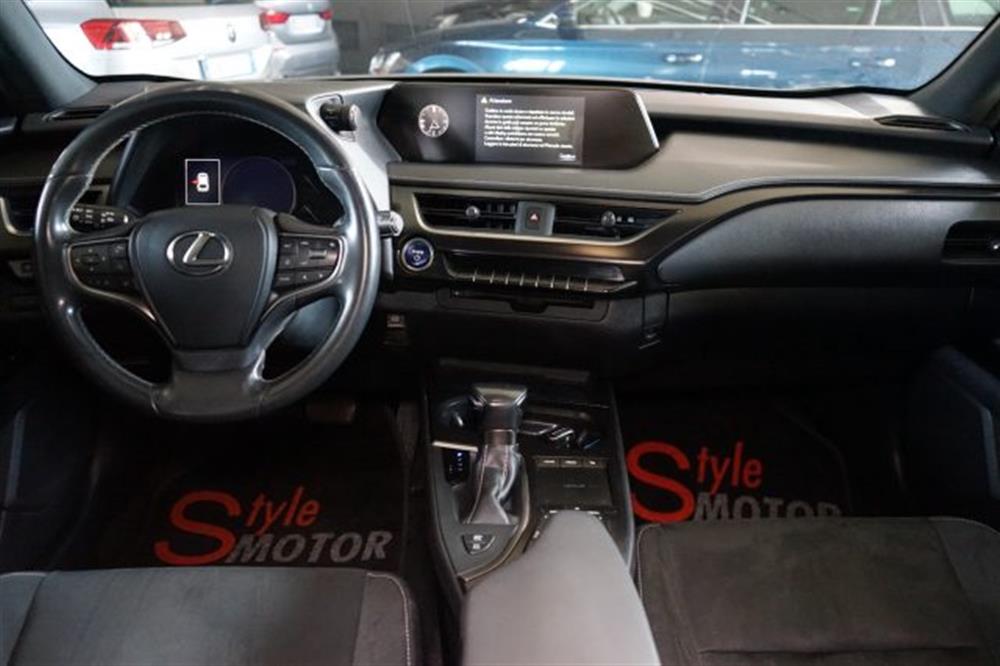 UX 250h UX 250h Business FULL HYBRID