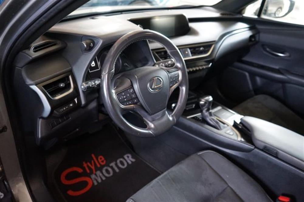 UX 250h UX 250h Business FULL HYBRID